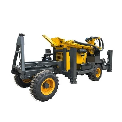 Naprava za vrtanje vodnih vodnjakov MWL200A, nameščena na traktor